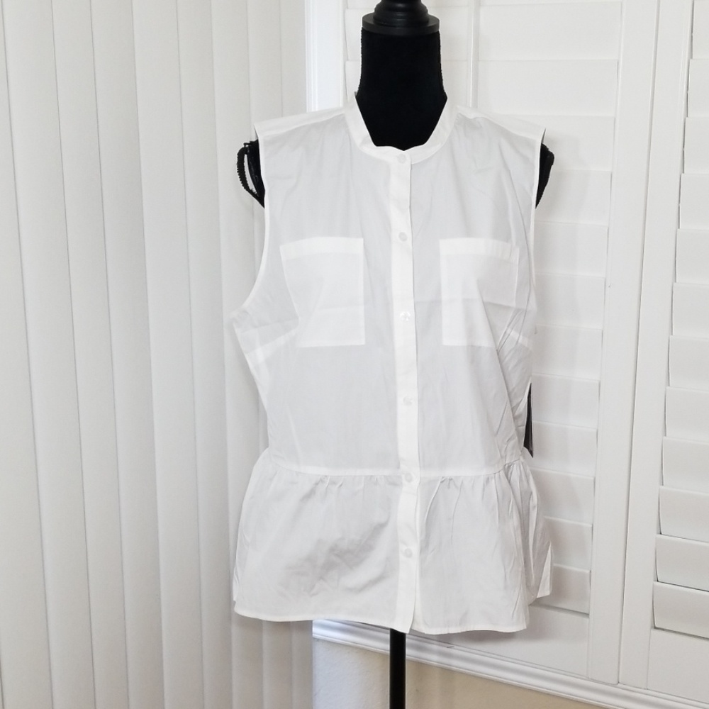 NORDSTROM SIGNATURE WHITE TOP